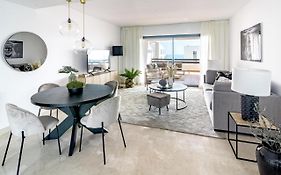 Djc - Modern 2 Bedroom Apartment Close To Beach
